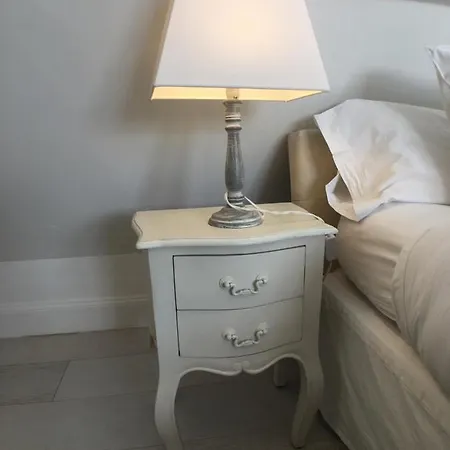 Bed & Breakfast La Romance Et La Romanesque