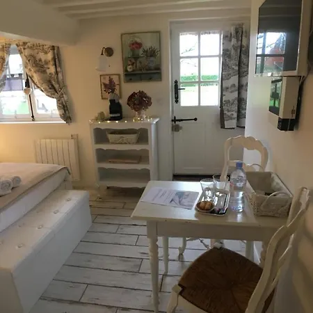 La Romance Et La Romanesque Couette-café 3*