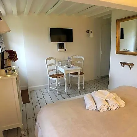 La Romance Et La Romanesque Bed & Breakfast Berville-sur-Mer