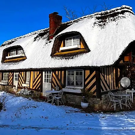 La Romance Et La Romanesque Bed & Breakfast 3*