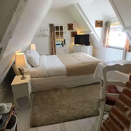 La Romance Et La Romanesque Bed & Breakfast