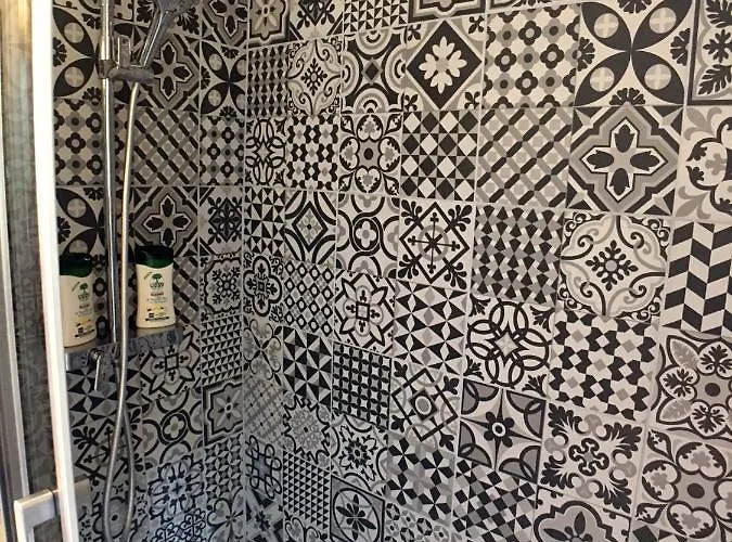 Bed & Breakfast La Romance Et La Romanesque 3*