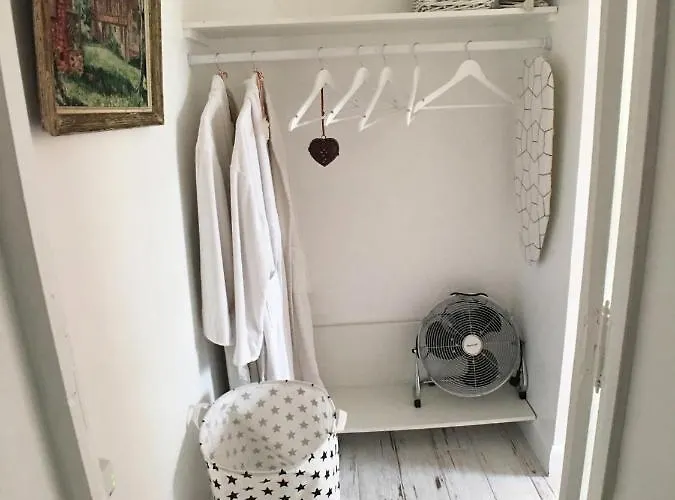 Bed & Breakfast La Romance Et La Romanesque 3*