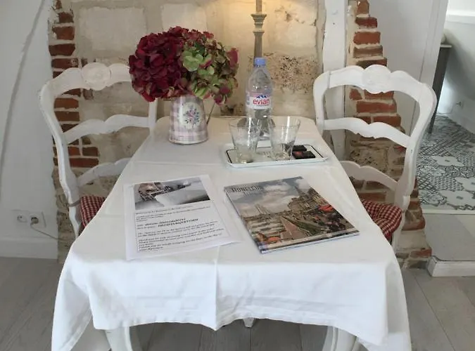 Bed & Breakfast La Romance Et La Romanesque 3*